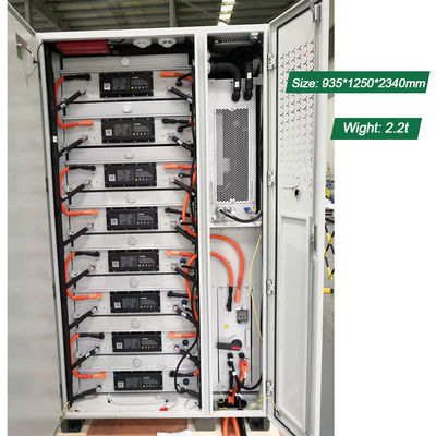 215KWh LiFePo4 Bateria 100KW gabinete BESS exterior com resfriamento líquido e 2.2T potência nominal